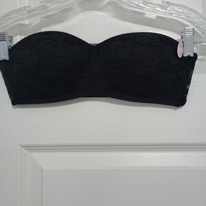 **NWT**  PINK Black Lace Strapless Bra  Size M